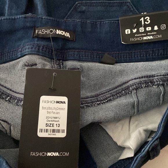 BOOTY lifting flare Jeans Size 13 - Picture 6 of 12